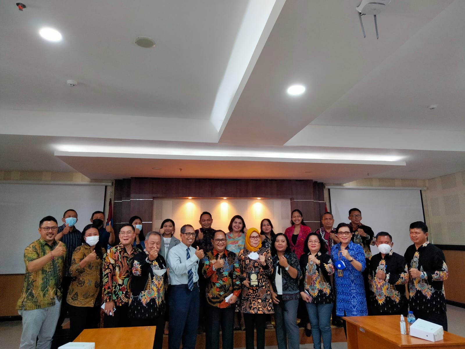 [PUBLIC ADMINISTRATION OF FISIP UNUD ACCEPT WORK VISIT OF NORTH SULAWESI IPDN]